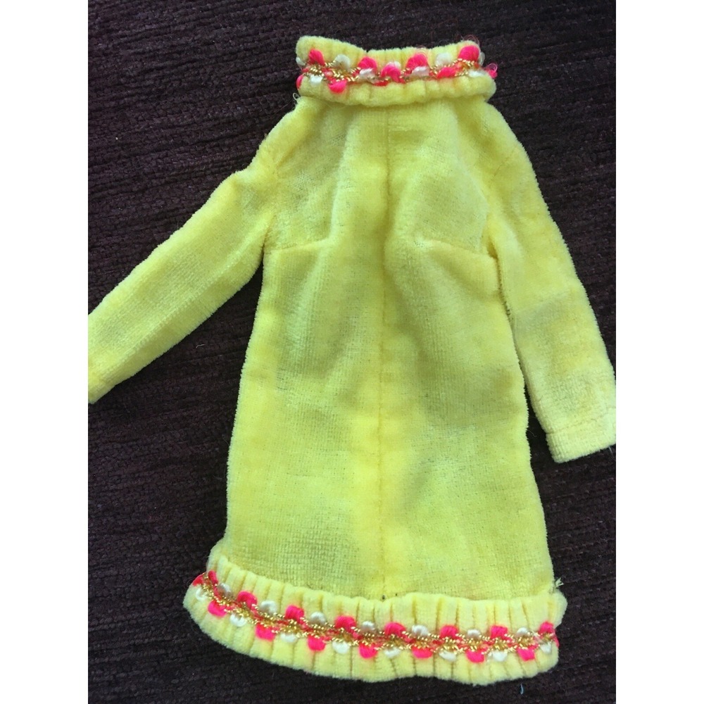 Mattel Vintage Barbie Doll Mellow Yellow 1484 Dress Pom Pom Trim 1960s Mod